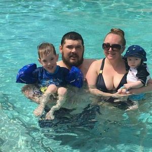 Meet your Posher, Crystal